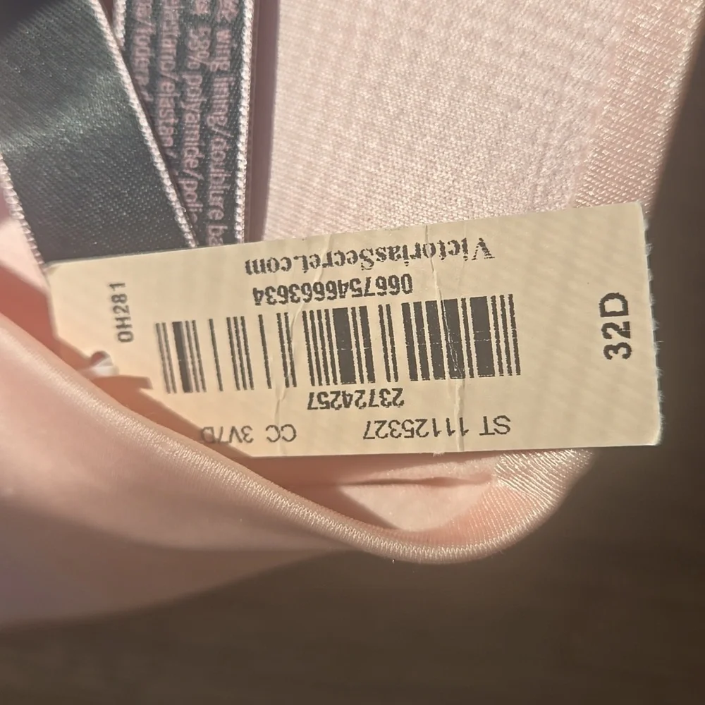 NWT Victoria's Secret Push-Up Pigeonnant Bra SZ 32D - Picture 5 of 5